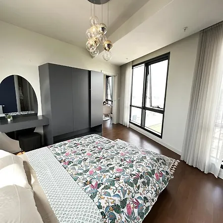 Relaxing 1br 2ba Apt W/free Wi-fi, Ac & Washer アパート イスタンブール