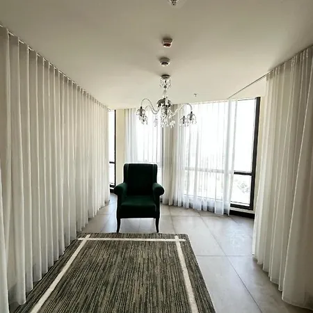 アパート Relaxing 1br 2ba Apt W/free Wi-fi, Ac & Washer イスタンブール